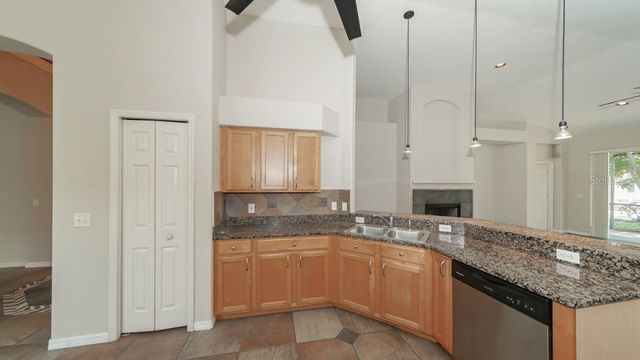 5453 NEW COVINGTON DRIVE, Sarasota, FL 34233
