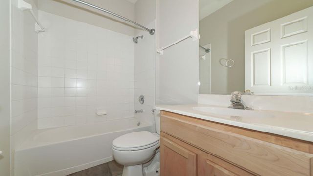 5453 NEW COVINGTON DRIVE, Sarasota, FL 34233