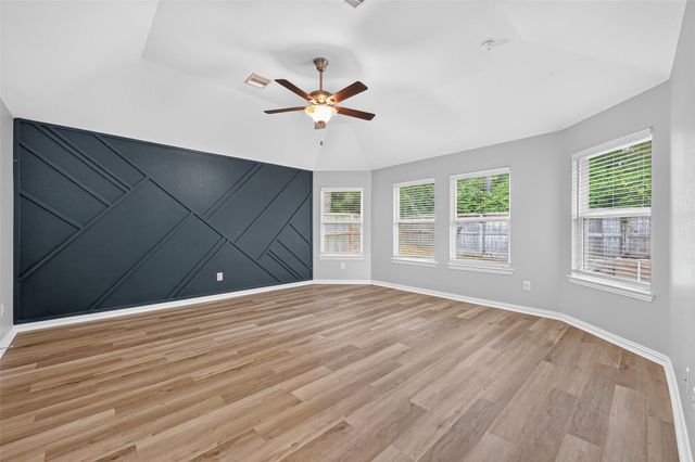 2805 Bretton Woods Dr, Conroe, TX 77301