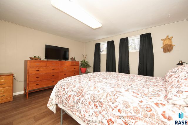 2009 E 30th St N Street N, Sioux Falls, SD 57104