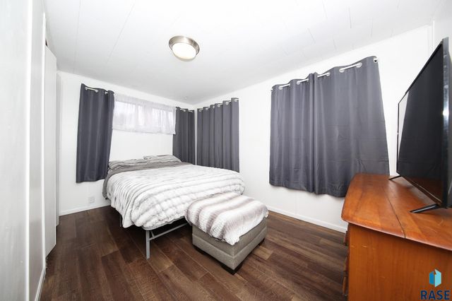 2009 E 30th St N Street N, Sioux Falls, SD 57104