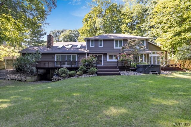 88 Middlebury Road, Orchard Park, NY 14127