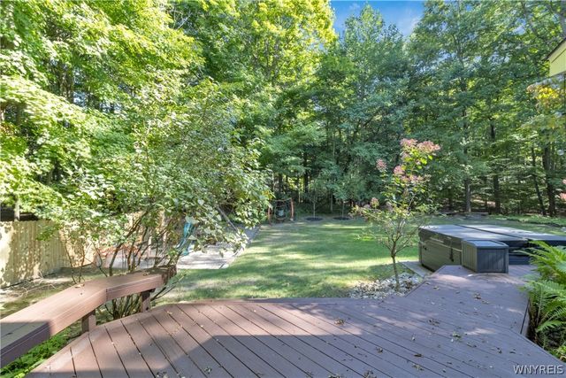 88 Middlebury Road, Orchard Park, NY 14127