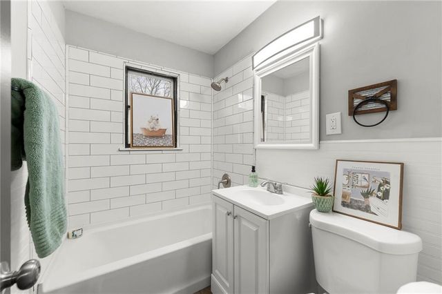 4705 Melody Lane, Kansas City, KS 66106