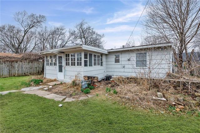 4705 Melody Lane, Kansas City, KS 66106