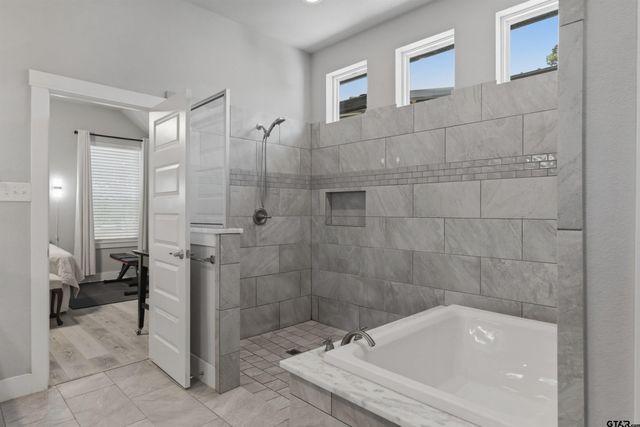 2902 Canvas Back Drive, Greenville, TX 75402