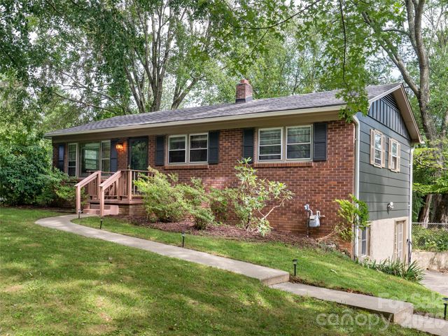 245 Weston Road, Arden, NC 28704