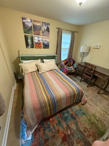 2993 Walnut Grove Rd Apt 2, Memphis, TN 38111