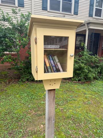 2993 Walnut Grove Rd Apt 2, Memphis, TN 38111