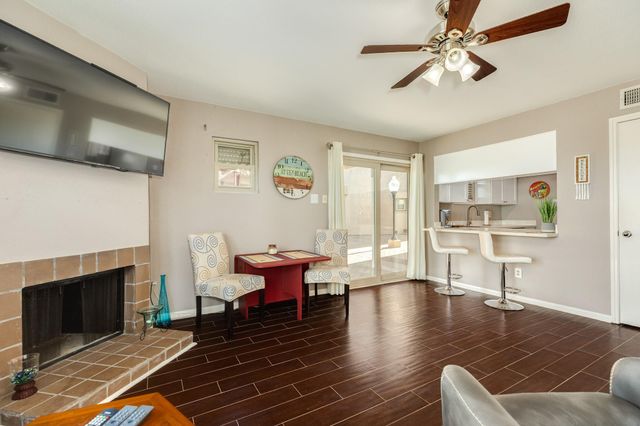 7312 Seawall Boulevard 112, Galveston, TX 77551