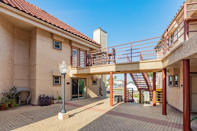 7312 Seawall Boulevard 112, Galveston, TX 77551