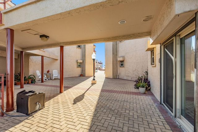 7312 Seawall Boulevard 112, Galveston, TX 77551