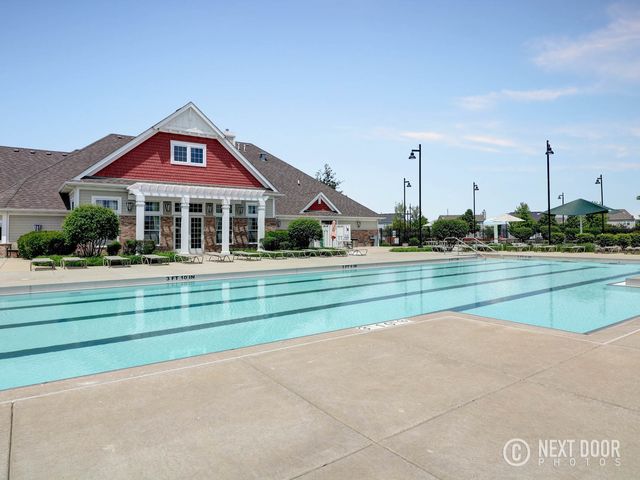 206 Barrett Drive D, Yorkville, IL 60560