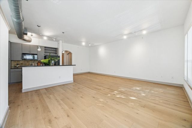 1901 Post Oak Boulevard 2203, Houston, TX 77056