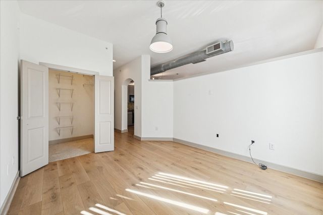 1901 Post Oak Boulevard 2203, Houston, TX 77056