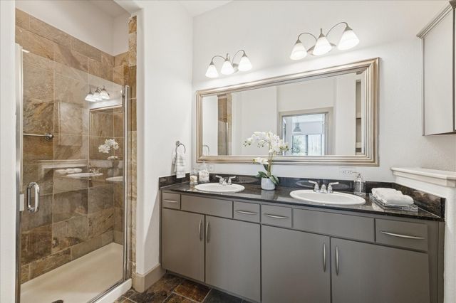 1901 Post Oak Boulevard 2203, Houston, TX 77056