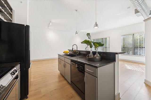 1901 Post Oak Boulevard 2203, Houston, TX 77056