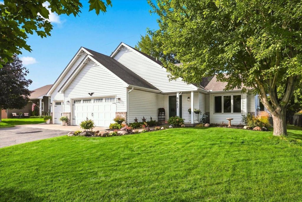 9651 78th Street, Cottage Grove, MN 55016 — photo 2