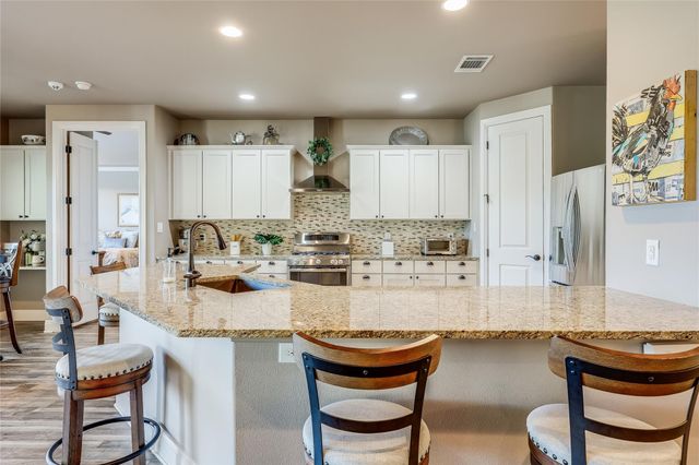 3500 Lohmans Ford RD 71, Lago Vista, TX 78645