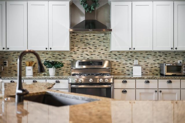 3500 Lohmans Ford RD 71, Lago Vista, TX 78645