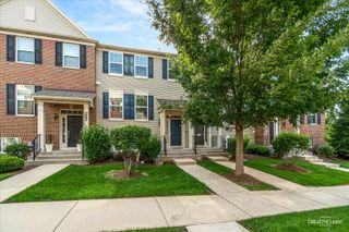 263 Lakeshore Drive, Oswego, IL 60543