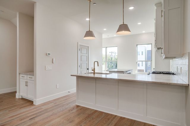 300 Foch Street 120, Fort Worth, TX 76107