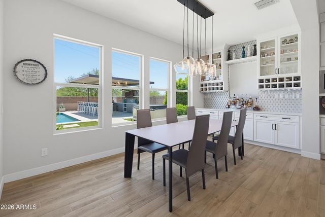 2515 E THORNTON Court, Gilbert, AZ 85297