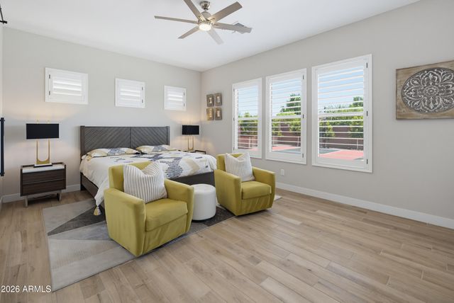 2515 E THORNTON Court, Gilbert, AZ 85297