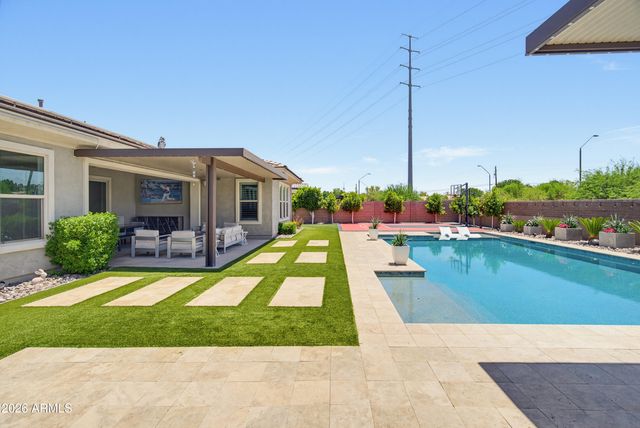 2515 E THORNTON Court, Gilbert, AZ 85297