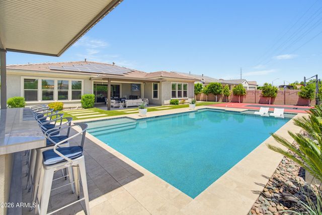 2515 E THORNTON Court, Gilbert, AZ 85297