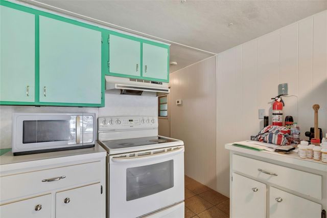 7168 FAIRLANE AVENUE, Brooksville, FL 34613