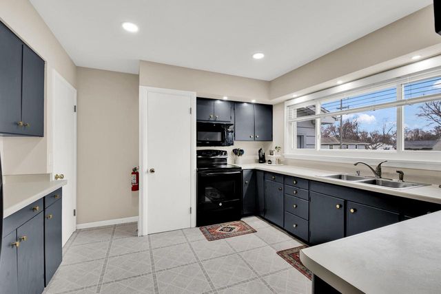 512 N Fourth STREET, Fort Atkinson, WI 53538