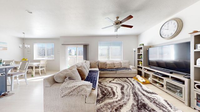 212 N 590 E, Vineyard, UT 84059