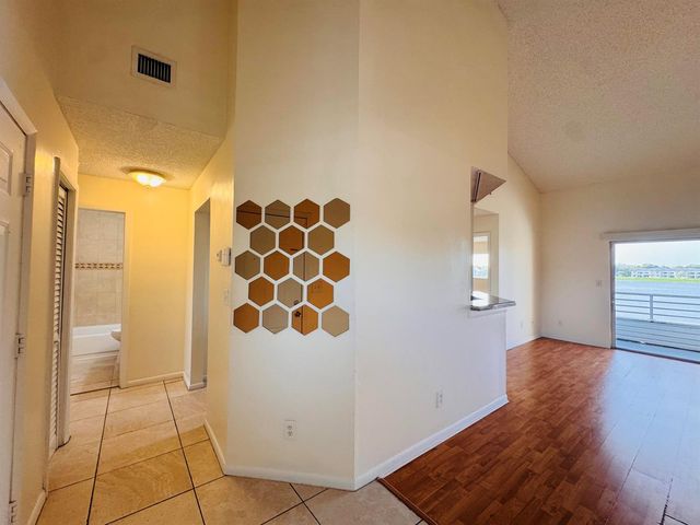 3409 NW 44TH Street 205, Oakland Park, FL 33309