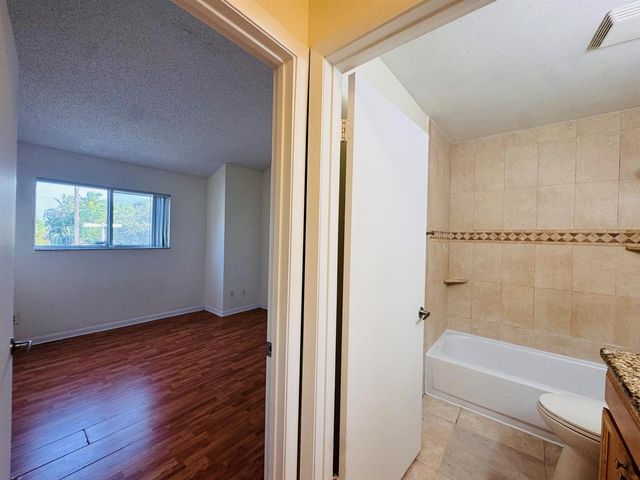 3409 NW 44TH Street 205, Oakland Park, FL 33309