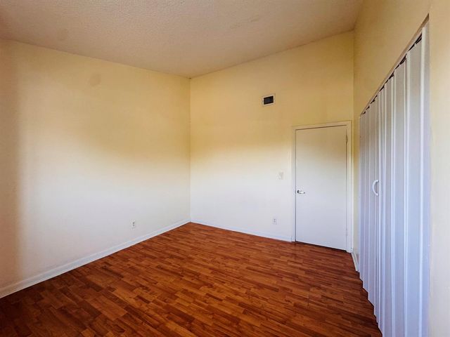 3409 NW 44TH Street 205, Oakland Park, FL 33309