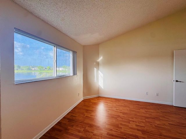 3409 NW 44TH Street 205, Oakland Park, FL 33309