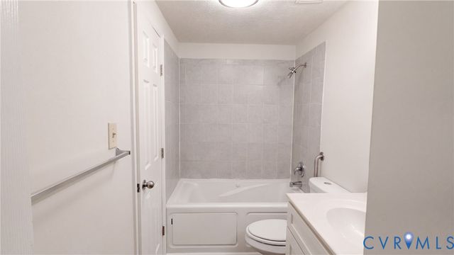 2832 Eagle Trace Ter, Richmond, VA 23223