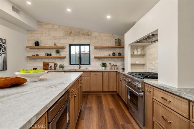 236 Wake Forest, Costa Mesa, CA 92626