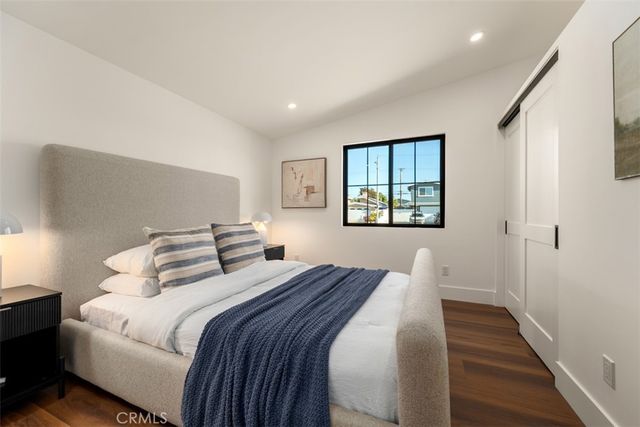 236 Wake Forest, Costa Mesa, CA 92626