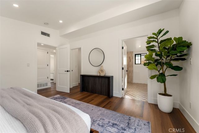 236 Wake Forest, Costa Mesa, CA 92626