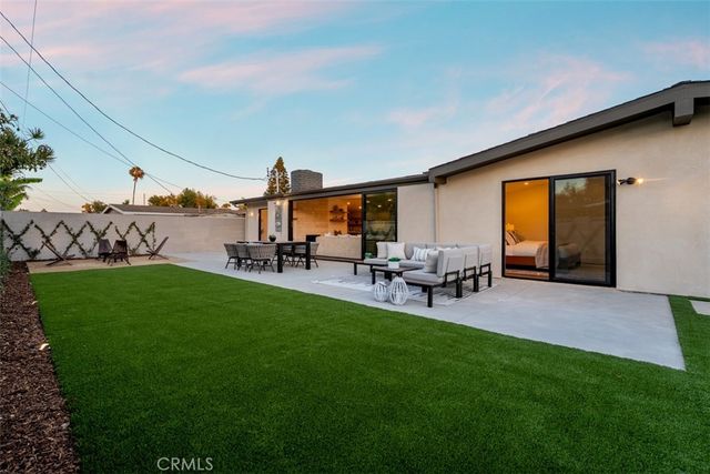 236 Wake Forest, Costa Mesa, CA 92626