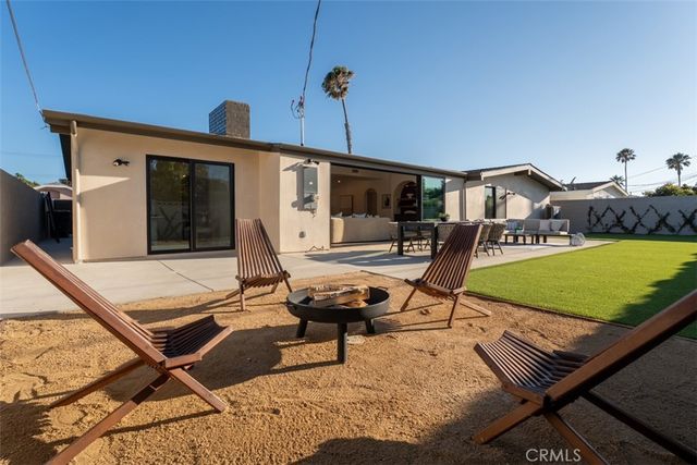 236 Wake Forest, Costa Mesa, CA 92626