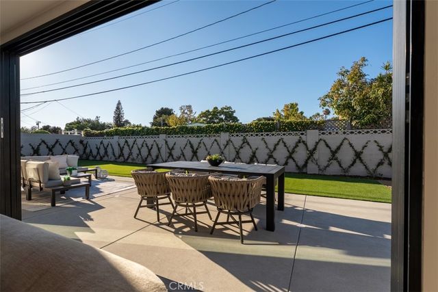 236 Wake Forest, Costa Mesa, CA 92626
