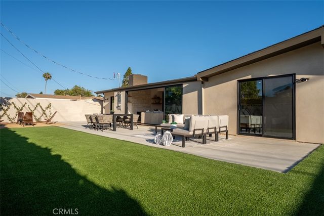 236 Wake Forest, Costa Mesa, CA 92626