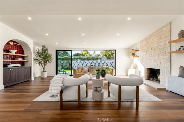 236 Wake Forest, Costa Mesa, CA 92626