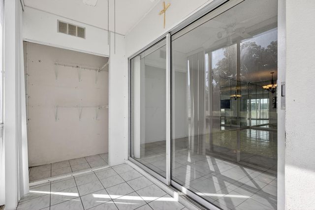 12500 SW 6th Street 110 N, Pembroke Pines, FL 33027