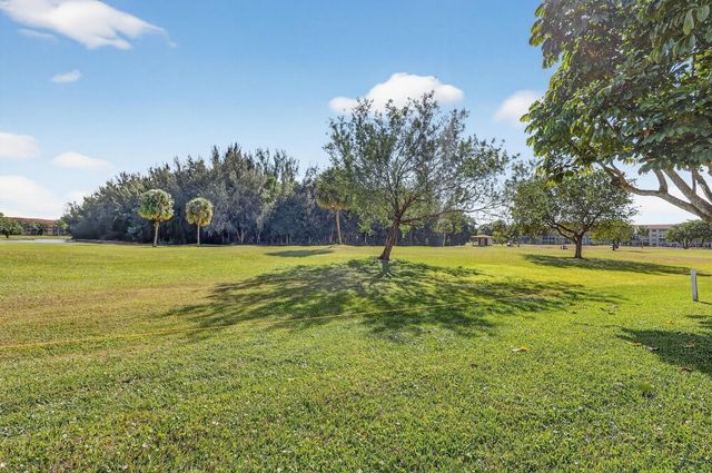 12500 SW 6th Street 110 N, Pembroke Pines, FL 33027