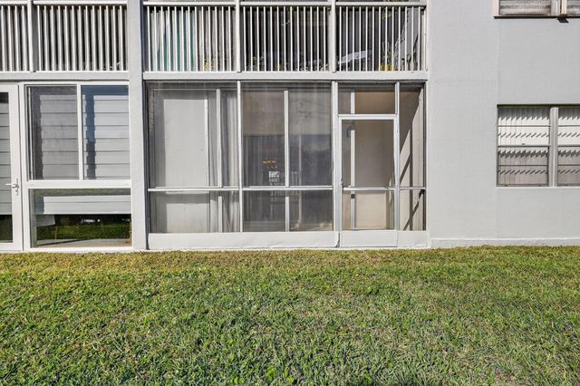 12500 SW 6th Street 110 N, Pembroke Pines, FL 33027