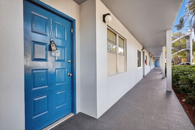 12500 SW 6th Street 110 N, Pembroke Pines, FL 33027